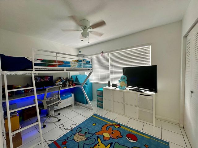 6712 SW 114th Ave, Miami, FL 33173