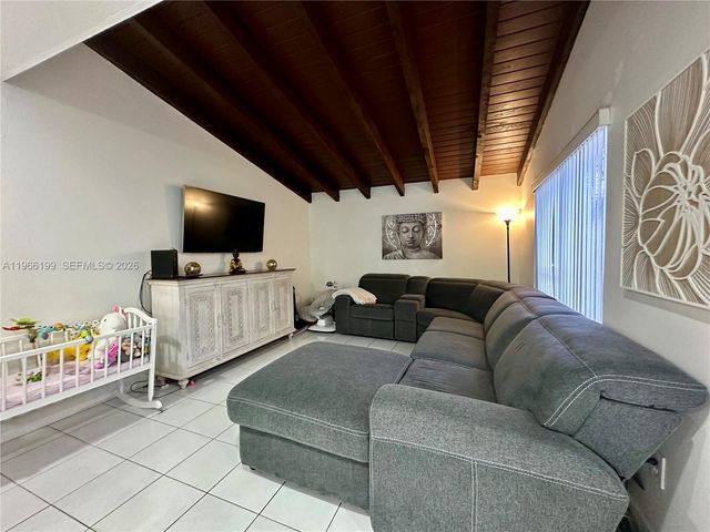 6712 SW 114th Ave, Miami, FL 33173