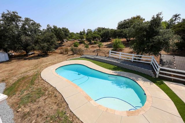 2129 Avenida Del Cielo, Alpine, CA 91901