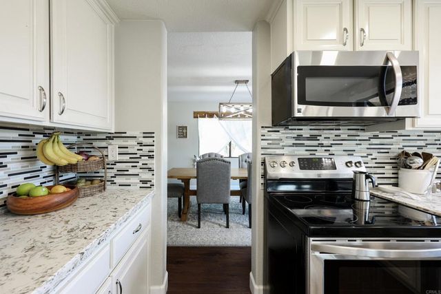 2129 Avenida Del Cielo, Alpine, CA 91901