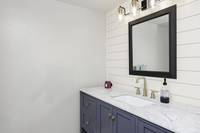 2129 Avenida Del Cielo, Alpine, CA 91901