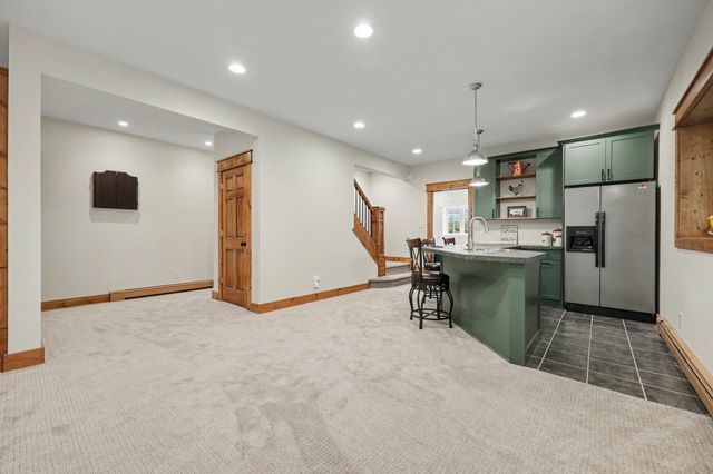 7903 Meadowood Drive, Hudsonville, MI 49426