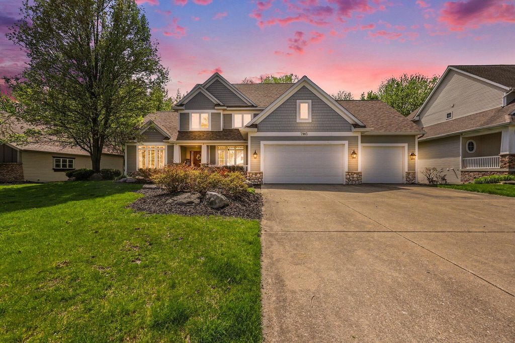 7903 Meadowood Drive, Hudsonville, MI 49426