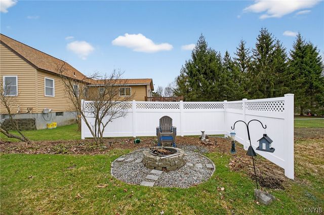 101 Heather Lane, Camillus, NY 13031