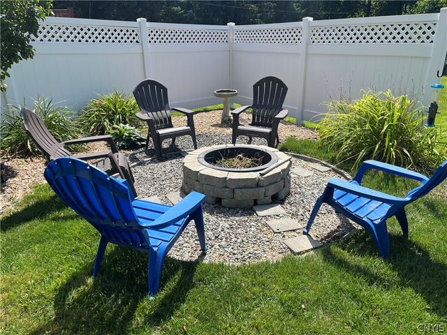 101 Heather Lane, Camillus, NY 13031