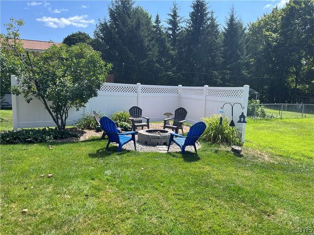 101 Heather Lane, Camillus, NY 13031