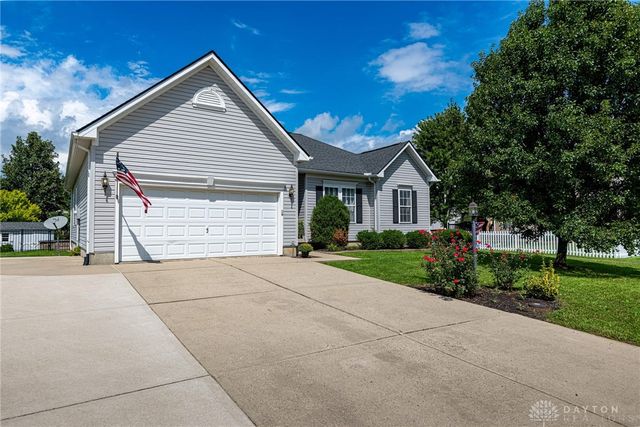 1376 Bareback Trail, Beavercreek Twp, OH 45434
