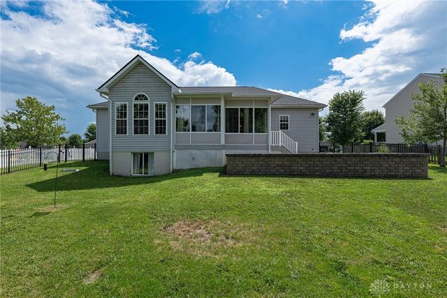 1376 Bareback Trail, Beavercreek Twp, OH 45434