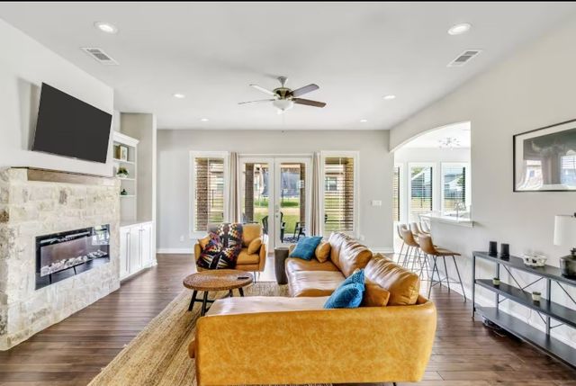 202 Scenic Drive, Heath, TX 75032