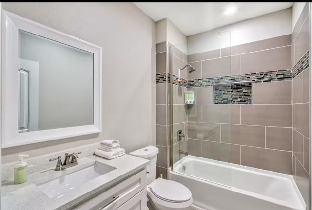 202 Scenic Drive, Heath, TX 75032