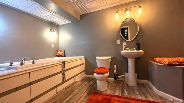 738 W Margaret Lane, Pontiac, MI 48341