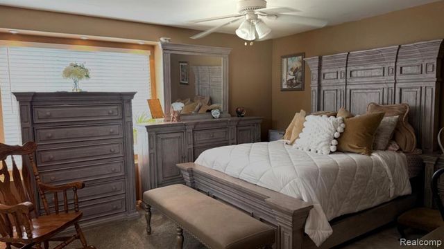 738 W Margaret Lane, Pontiac, MI 48341