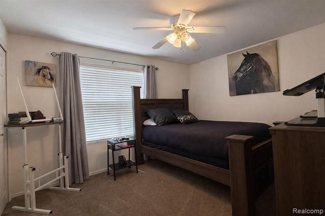 738 W Margaret Lane, Pontiac, MI 48341