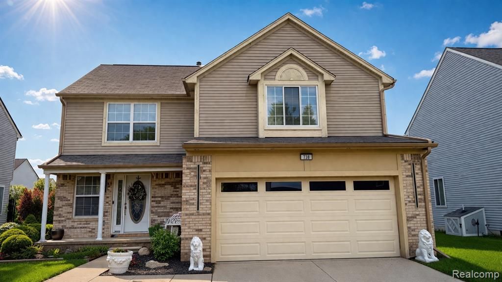 738 W Margaret Lane, Pontiac, MI 48341