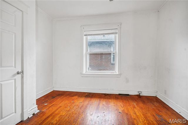 5474 Queens Avenue, St Louis, MO 63115