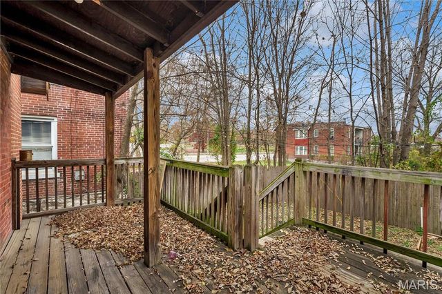 5474 Queens Avenue, St Louis, MO 63115