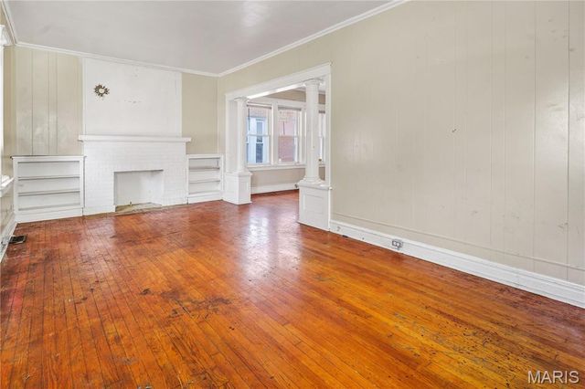 5474 Queens Avenue, St Louis, MO 63115