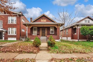 5474 Queens Avenue, St Louis, MO 63115