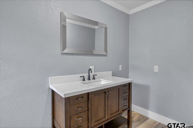 16890 County Road 223, Tyler, TX 75705