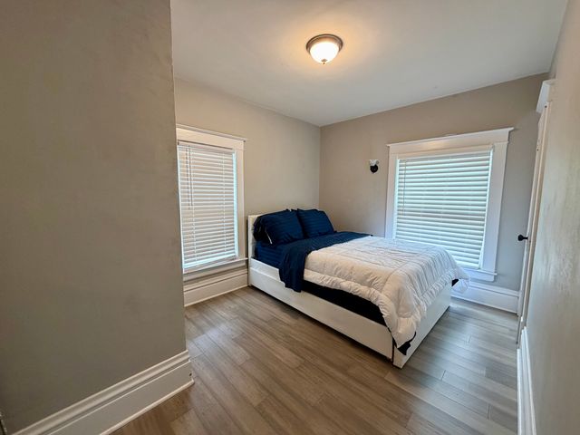 500 Barrett Street, Elgin, IL 60120