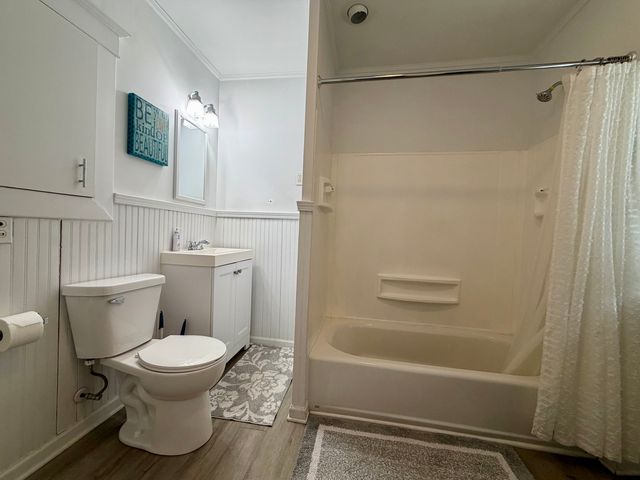 500 Barrett Street, Elgin, IL 60120