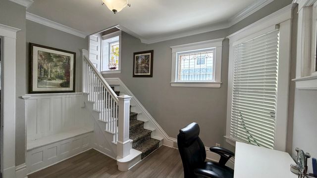 500 Barrett Street, Elgin, IL 60120