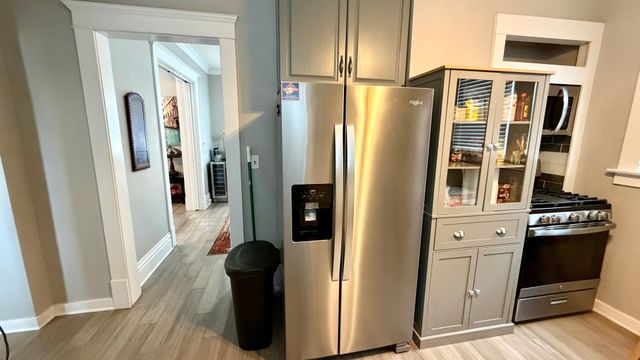 500 Barrett Street, Elgin, IL 60120