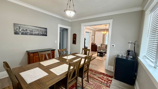 500 Barrett Street, Elgin, IL 60120