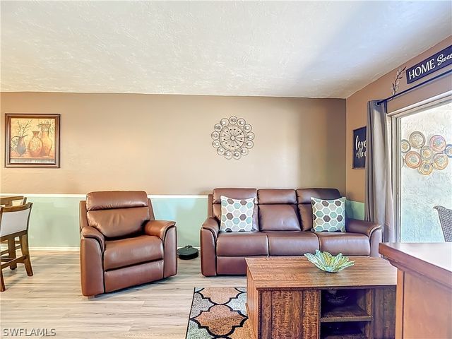 1201 Barrett RD 1204, North Fort Myers, FL 33903