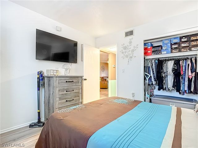 1201 Barrett RD 1204, North Fort Myers, FL 33903