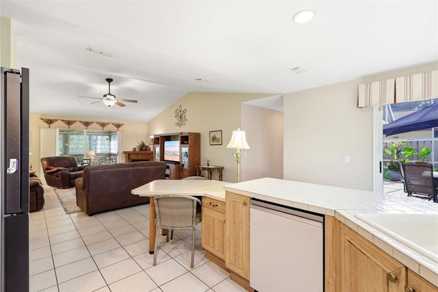 38 TREETOP CIRCLE, Ormond Beach, FL 32174