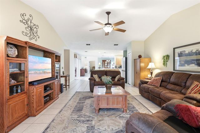 38 TREETOP CIRCLE, Ormond Beach, FL 32174