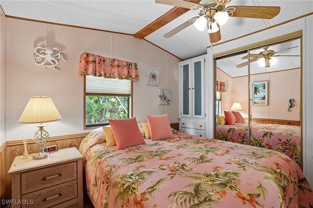 37 Bass LN, Naples, FL 34114