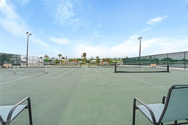 37 Bass LN, Naples, FL 34114