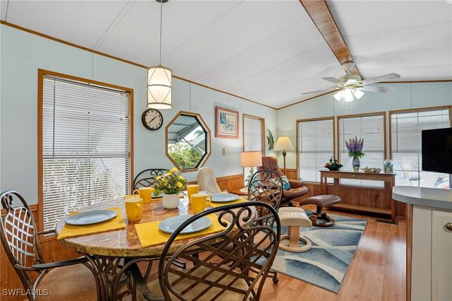 37 Bass LN, Naples, FL 34114