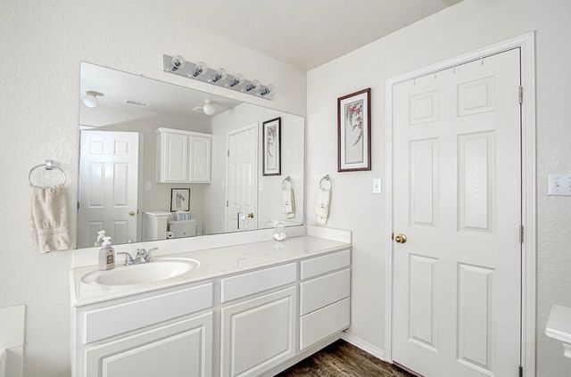 316 Angela Drive, Burleson, TX 76028