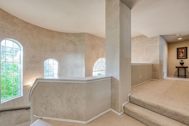 2589 W Lake Van Ness Circle, Fresno, CA 93711