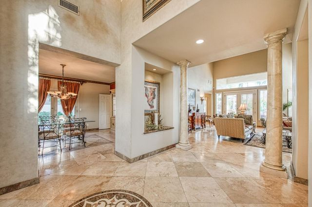 2589 W Lake Van Ness Circle, Fresno, CA 93711