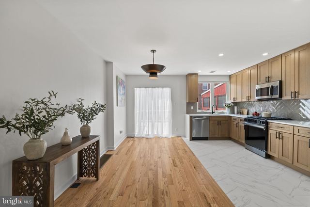 8654 FAYETTE ST, Philadelphia, PA 19150