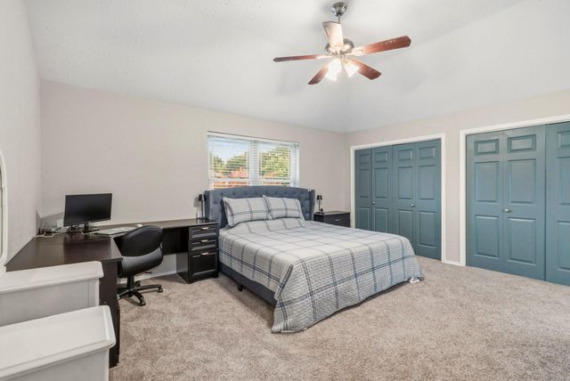 2135 Victoria Garden Drive, Richmond, TX 77406