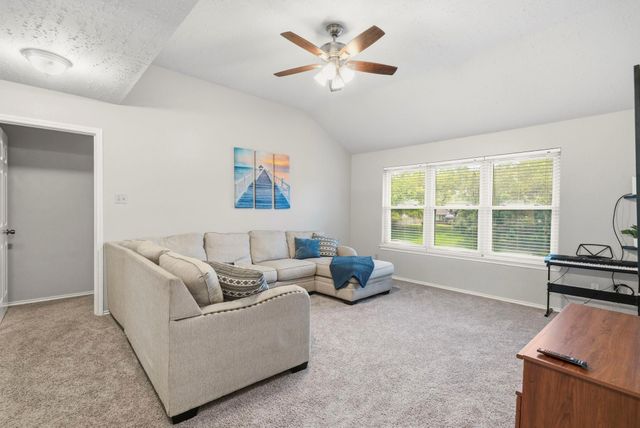 2135 Victoria Garden Drive, Richmond, TX 77406