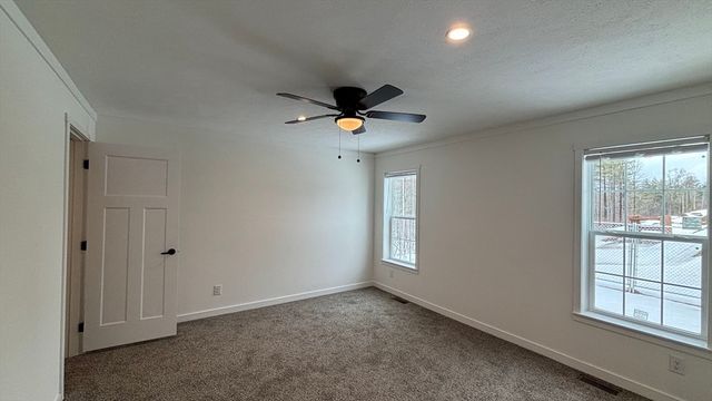 21 Pinrock Drive, Sturbridge, MA 01566