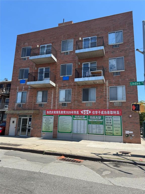 31-53 Linden Place 3A, Flushing, NY 11354