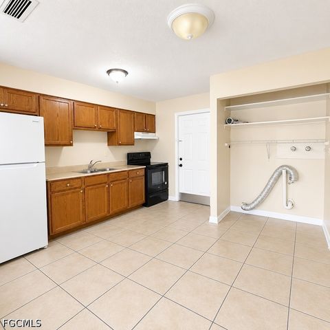 5469 6th AVE, Fort Myers, FL 33907