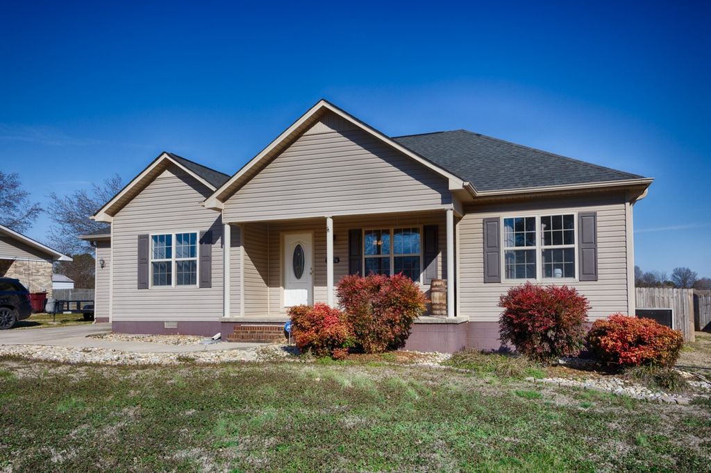 27474 North Wales Rd, S, Elkmont, AL 35620