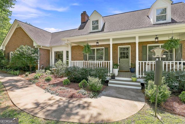245 Pine Knott Road, Fayetteville, GA 30214