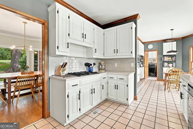 245 Pine Knott Road, Fayetteville, GA 30214