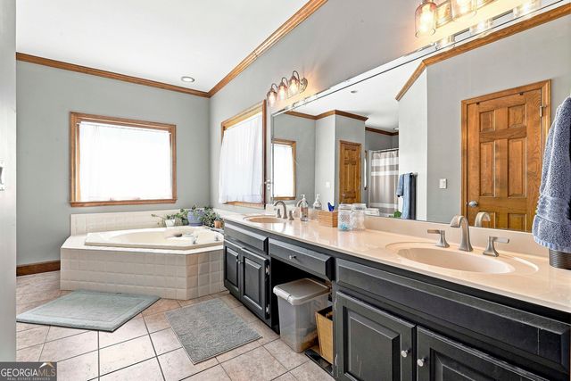 245 Pine Knott Road, Fayetteville, GA 30214