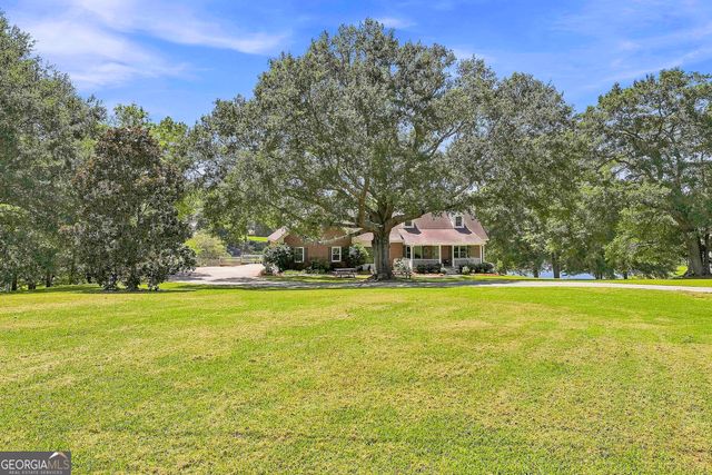 245 Pine Knott Road, Fayetteville, GA 30214
