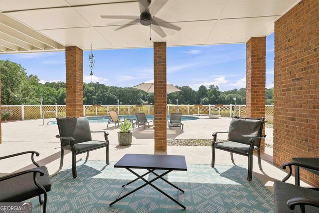 245 Pine Knott Road, Fayetteville, GA 30214
